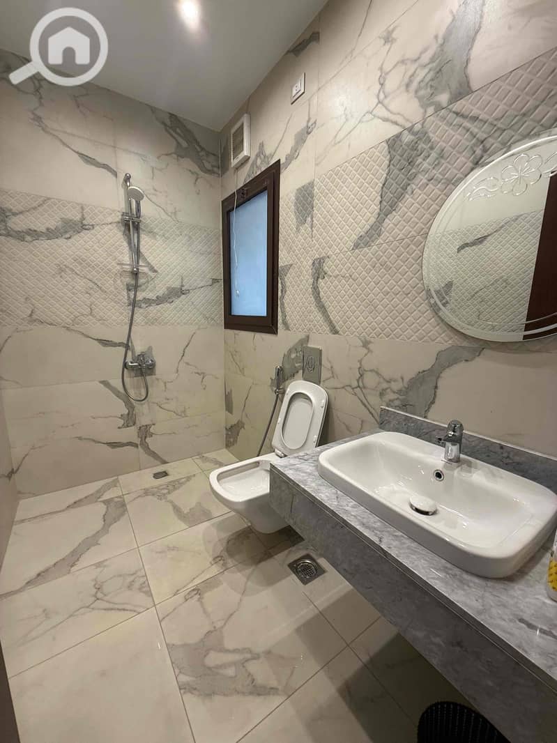 17 cd35b9ab-03f6-4d2c-9ee4-8efd9a3c2fc6. jpg