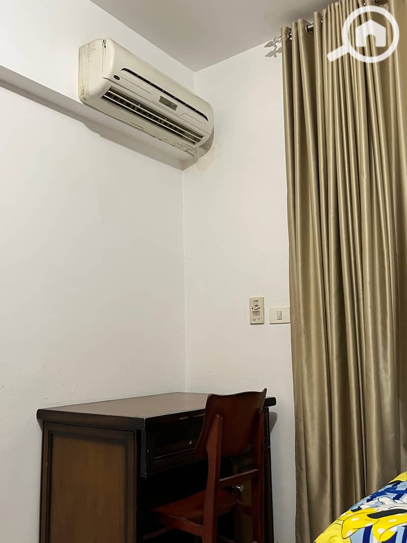 4 5b576c68-9f75-41b8-bdd0-15c463cc9bbe. jpeg