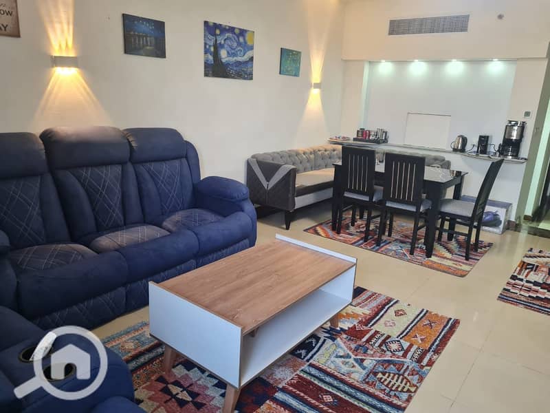 3 photo_5893001559308700572_y. jpg