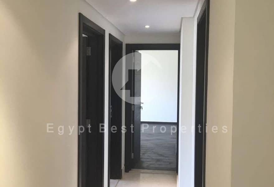 7 26563f4b-63f8-4948-bfc3-f6a5fc8921f6. jpg