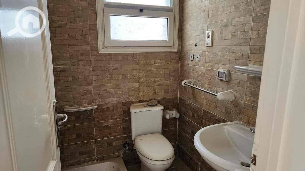 5 89be59fa-c241-421a-a54a-112eb5d0c14a. jpg