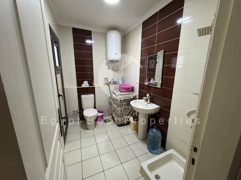 7 c062f389-9dab-41d6-a475-ddfe954bafa8. jpeg