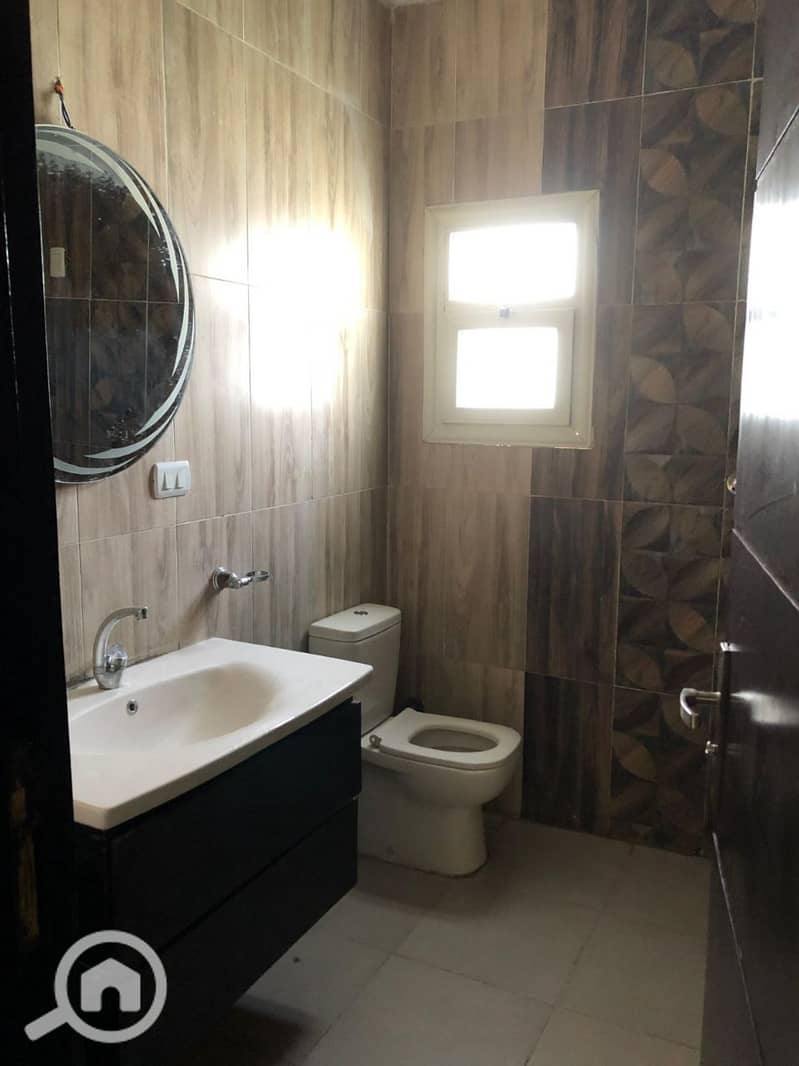 15 photo_5893001559308700590_y. jpg