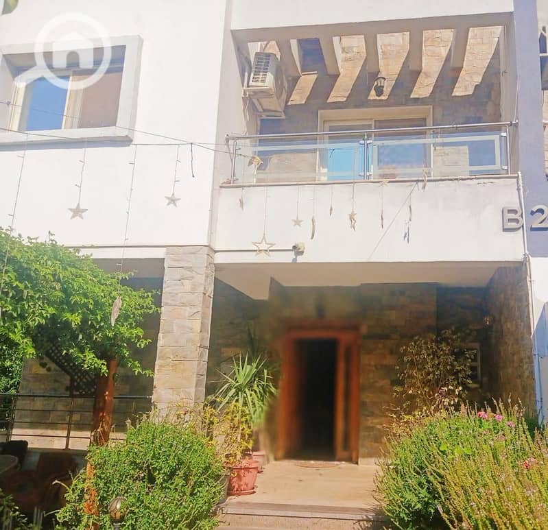 22 photo_5893001559308700594_y. jpg