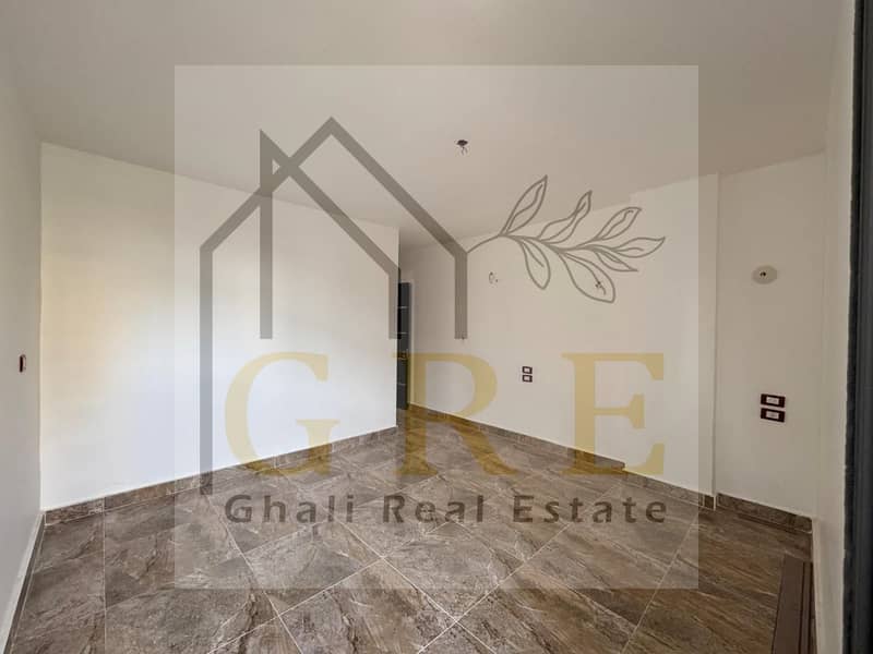 8 cc9acfcc-9a91-463d-a6b4-e736213568a1. jpg