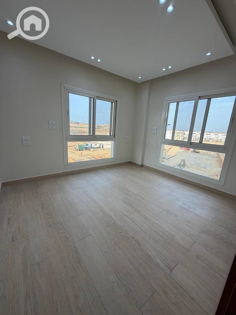 6 WhatsApp Image 2025-12-03 at 5.57. 30 AM (1). jpeg