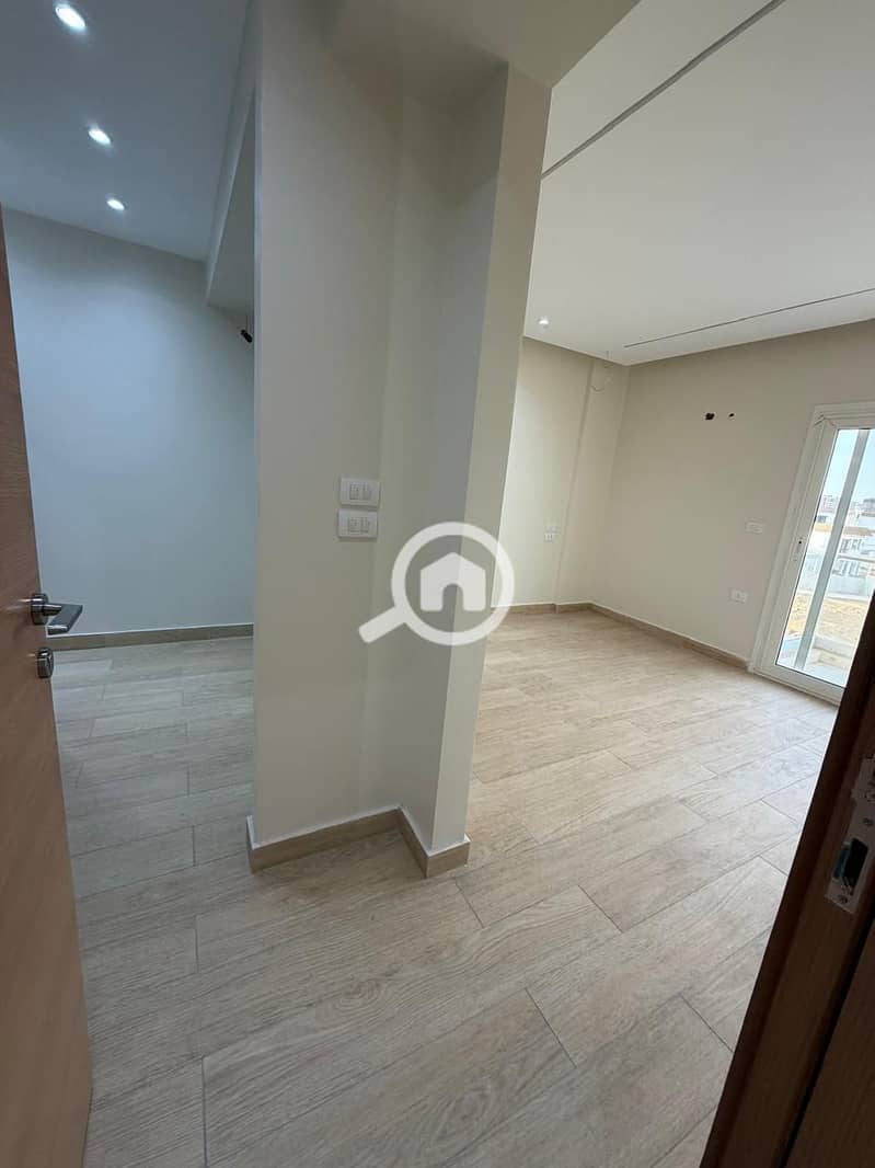 8 WhatsApp Image 2025-12-03 at 5.57. 29 AM (1). jpeg