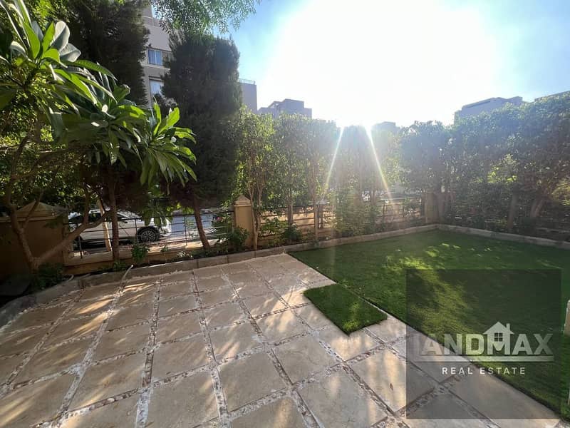 19 photo_5909192301819399933_y. jpg