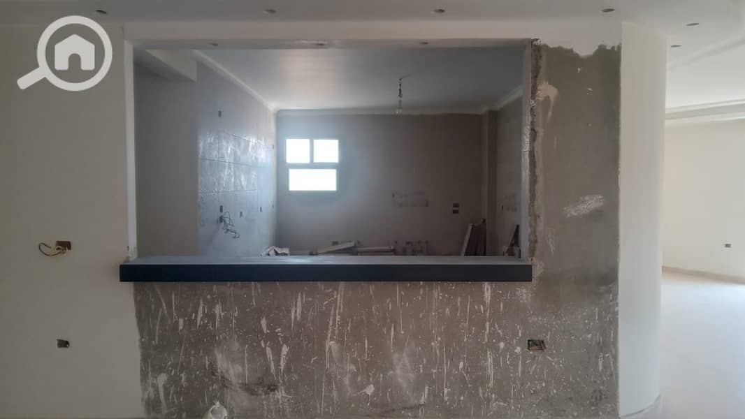 9 934f61b2-7ec1-4b4e-a672-4c2cd4912fd5. jpeg