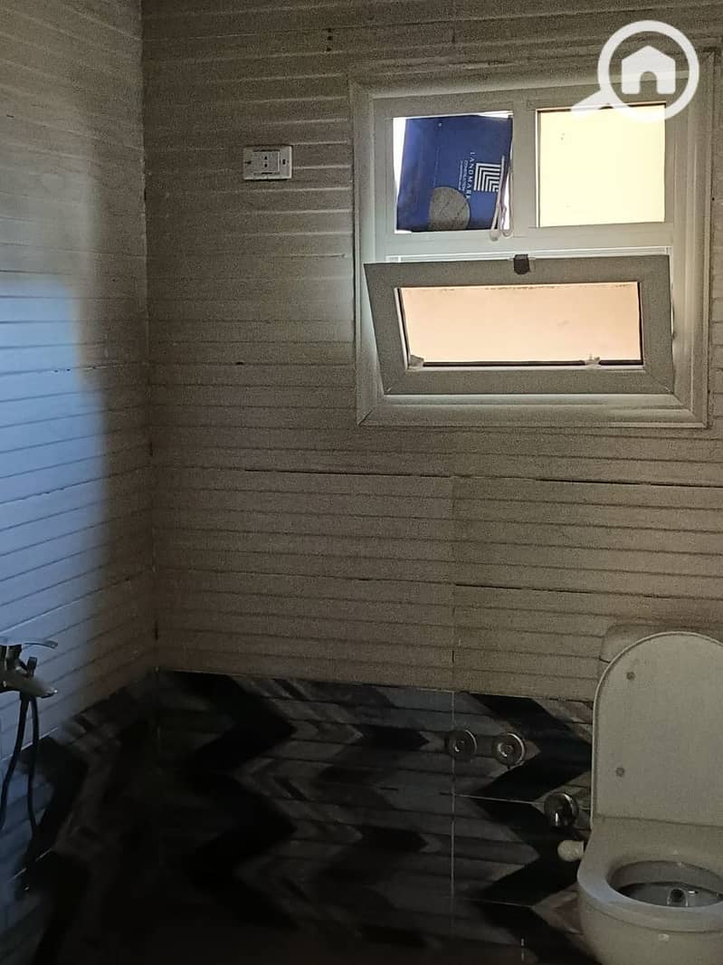 5 photo_5893001559308700608_y. jpg