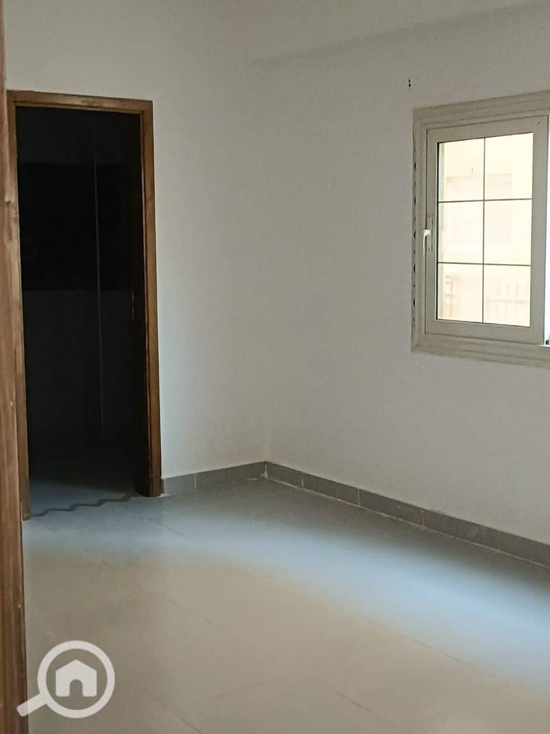 6 photo_5893001559308700604_y. jpg