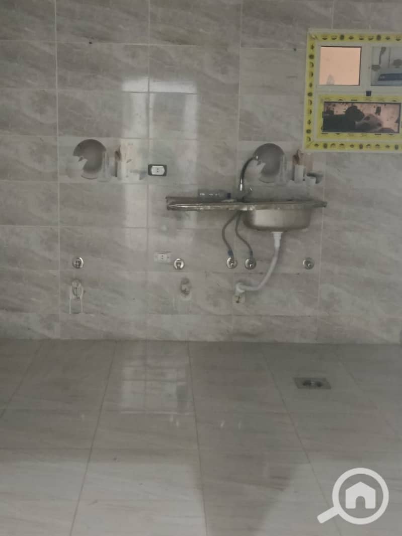 10 photo_5893001559308700605_y. jpg