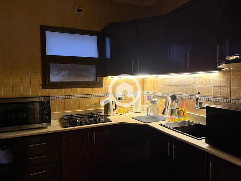 6 da3daaf1-b2c2-469b-a174-8c2653867140. jpeg