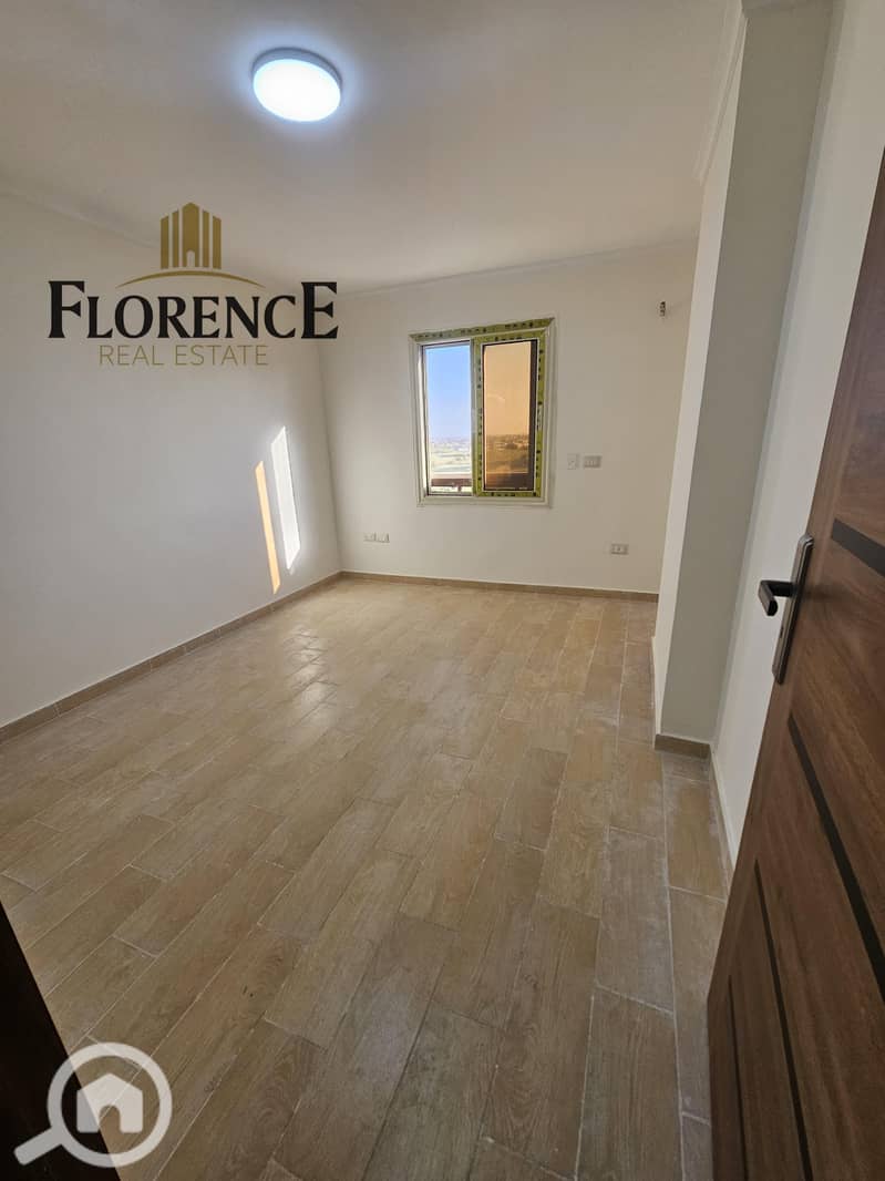 2 9a8192e5-0dab-4647-b26b-966bdc9579b8. jpg