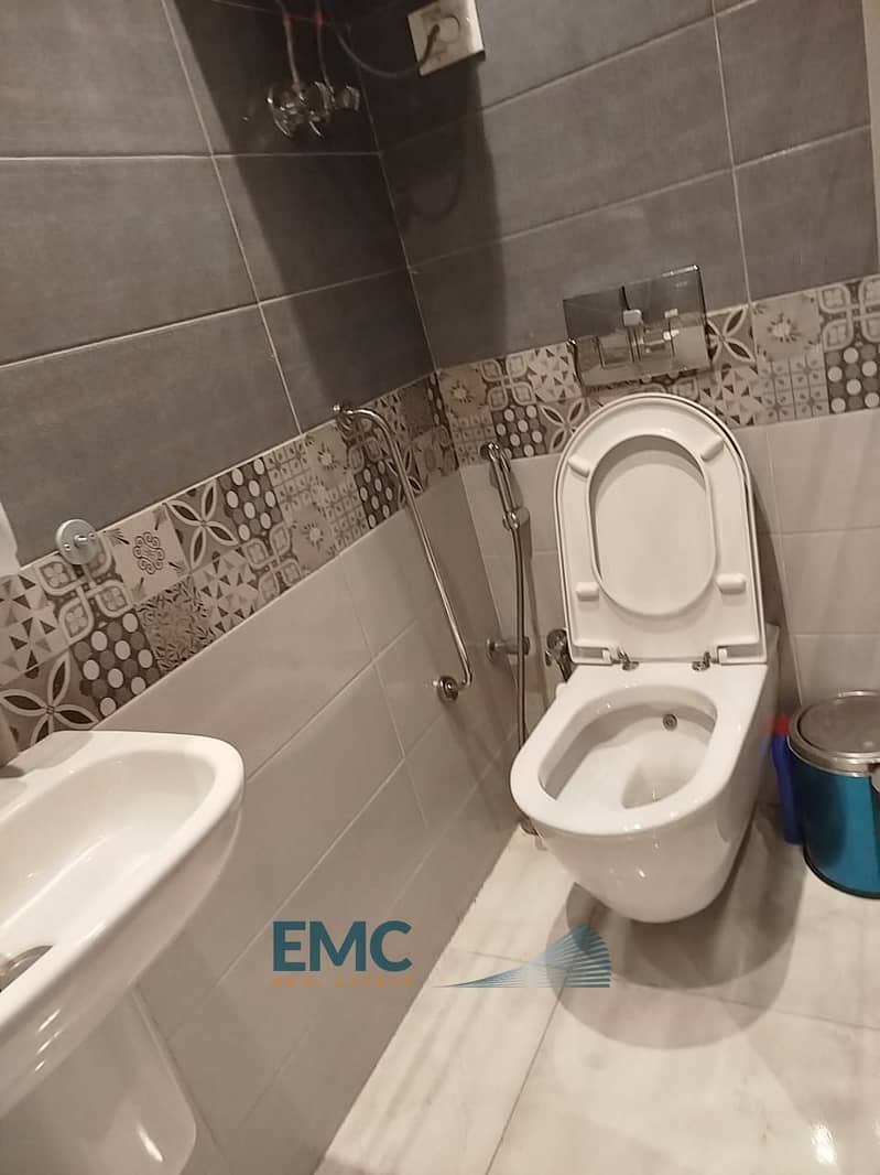 16 WhatsApp Image 2025-12-15 at 6.24. 16 PM (1). jpeg