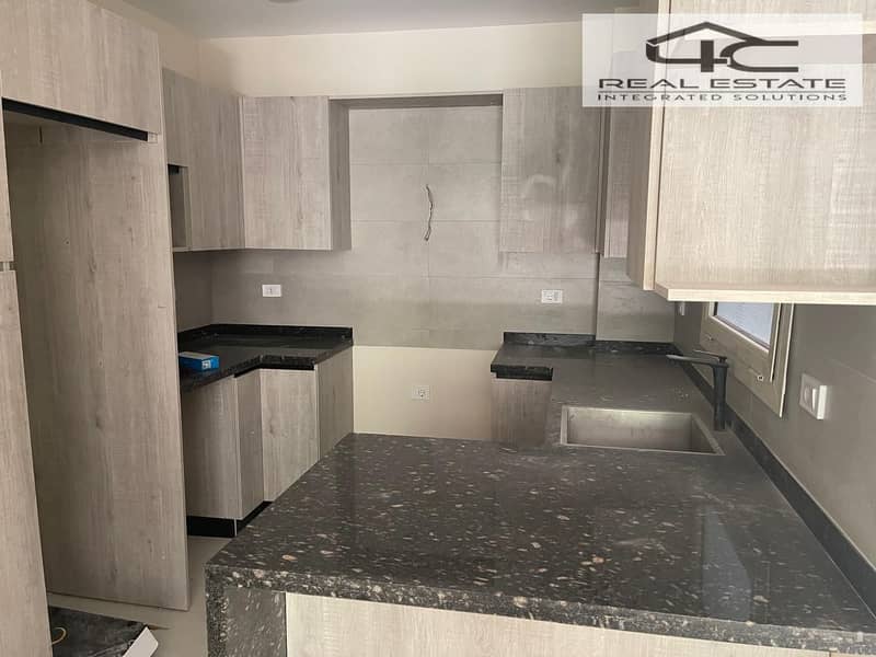 4 WhatsApp Image 2025-12-11 at 15.25. 32 (1). jpeg