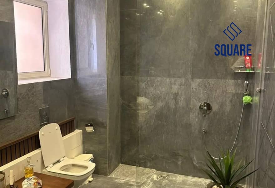 10 6d6e5f54-ea5a-4445-9579-bbe6a7460aa9. jpg