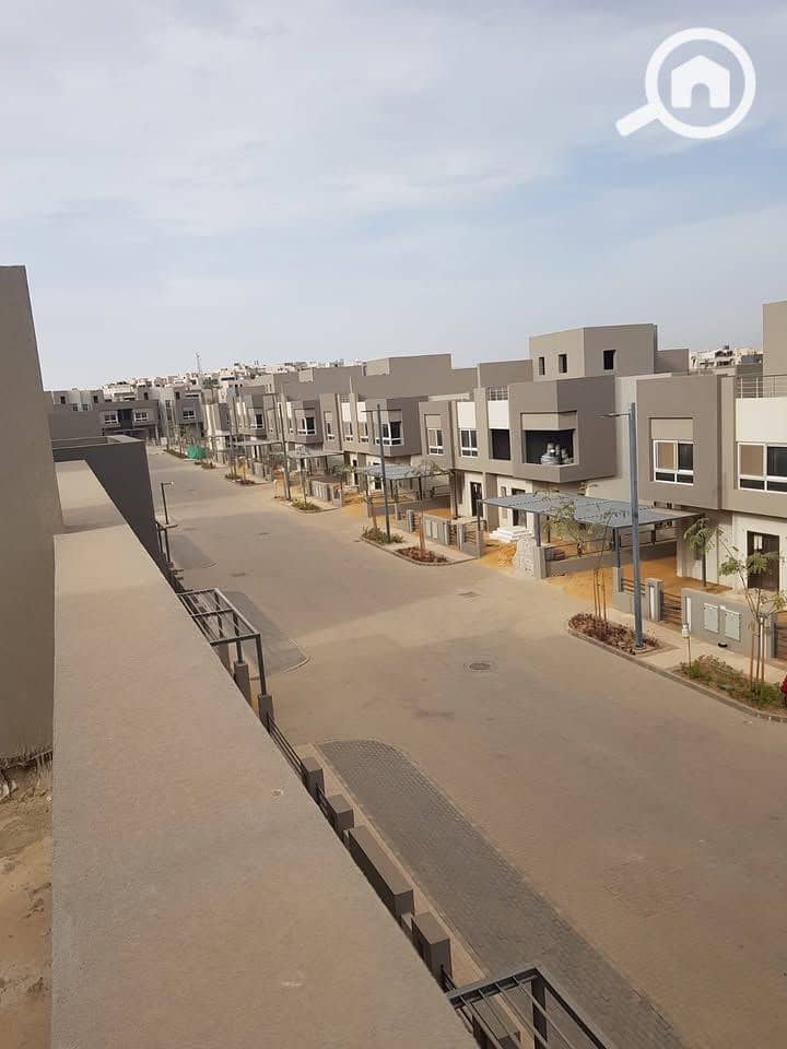 9 481996357_2158361364614986_8475424435352123766_n. jpg