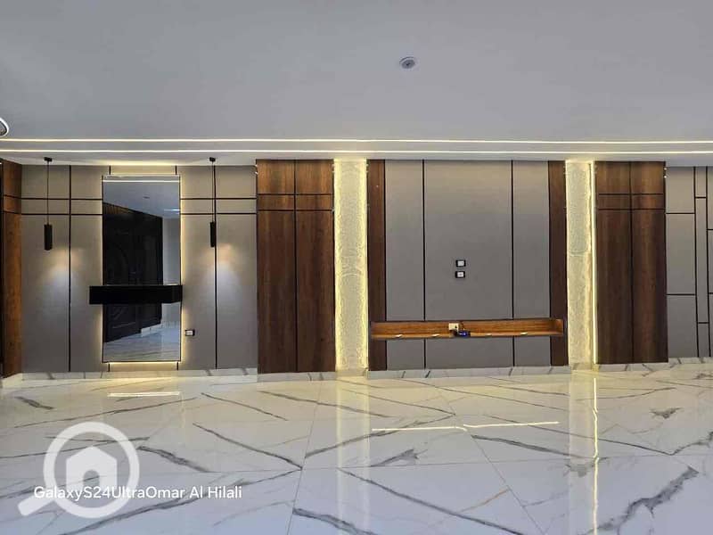 12 ffcdf7c1-79c8-4c49-a955-98bda4c55248. jpg