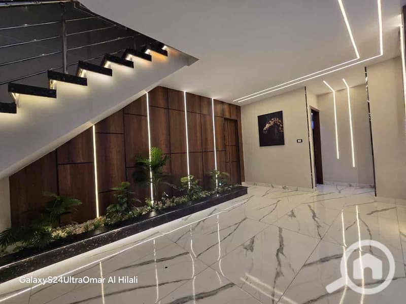 13 299504ae-138b-4243-a73c-0e7eb9be6a53. jpg