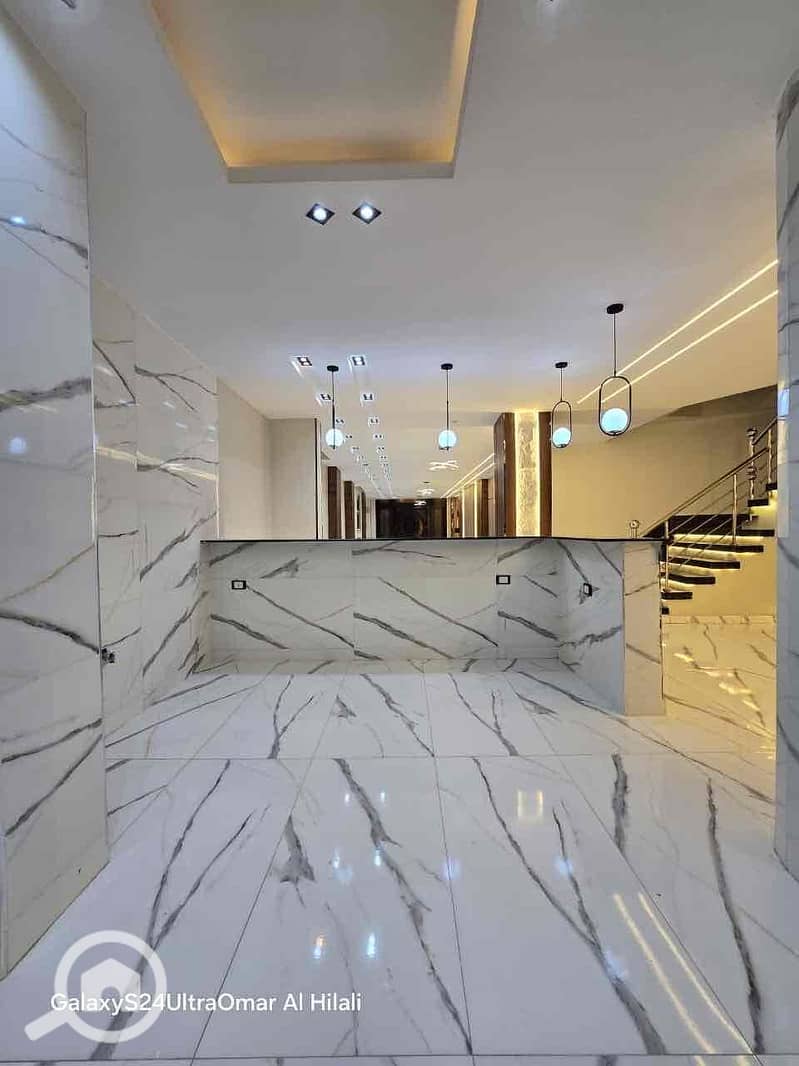 20 90391bcd-d5bd-420d-a599-85ec0d203979. jpg