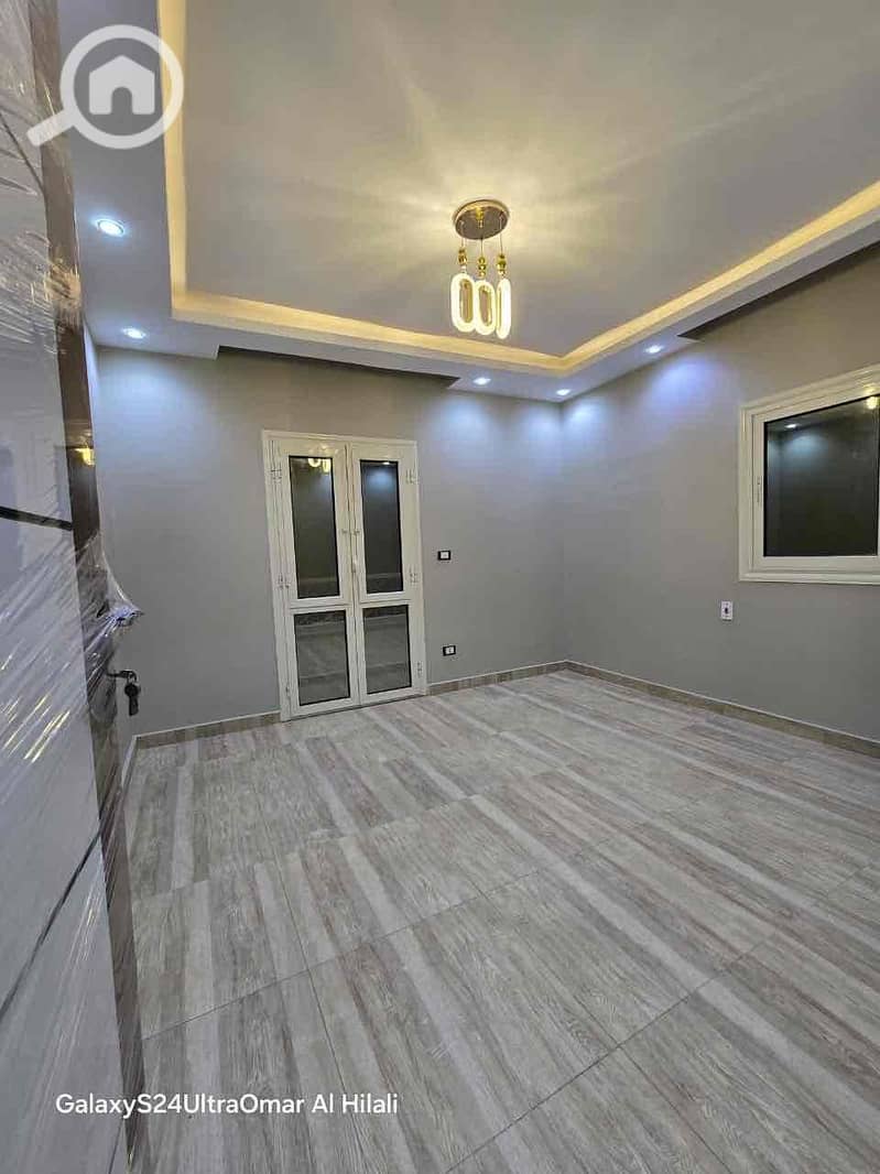 30 502b9cd3-3393-4cf1-b746-3cac0aa051ca. jpg