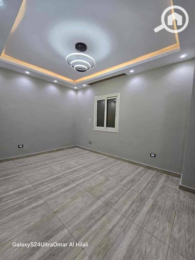 34 c2f76d5c-f78e-4e16-aa05-7f4d160a8895. jpg