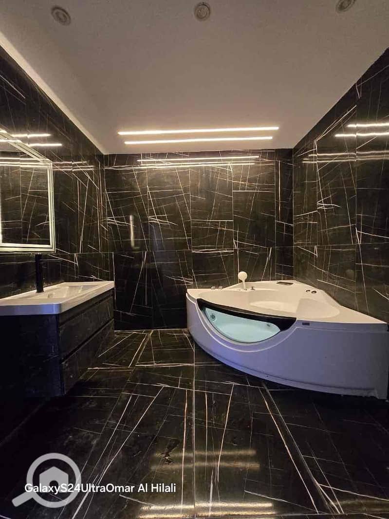 41 1bb86985-5b22-49e2-911c-b83f3a9c60d8. jpg