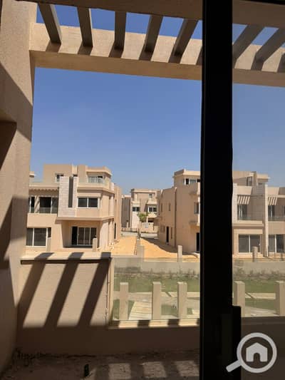 تاون هاوس 4 غرف نوم للبيع في 6 أكتوبر، الجيزة - WhatsApp Image 2025-12-16 at 15.08. 56_6661fa48. jpg