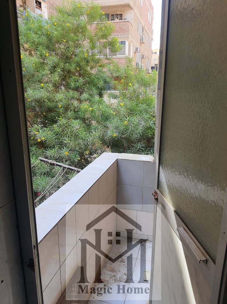 4 1cf8162a-95c8-40a6-9a67-1d99b17f8443. jpg