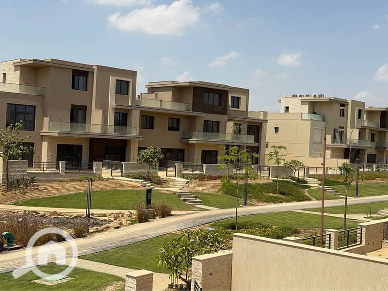 9 539270128_1338217724421596_4660464861874454638_n - Copy. jpg