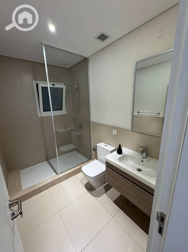 25 WhatsApp Image 2025-12-16 at 5.32. 25 PM. jpeg