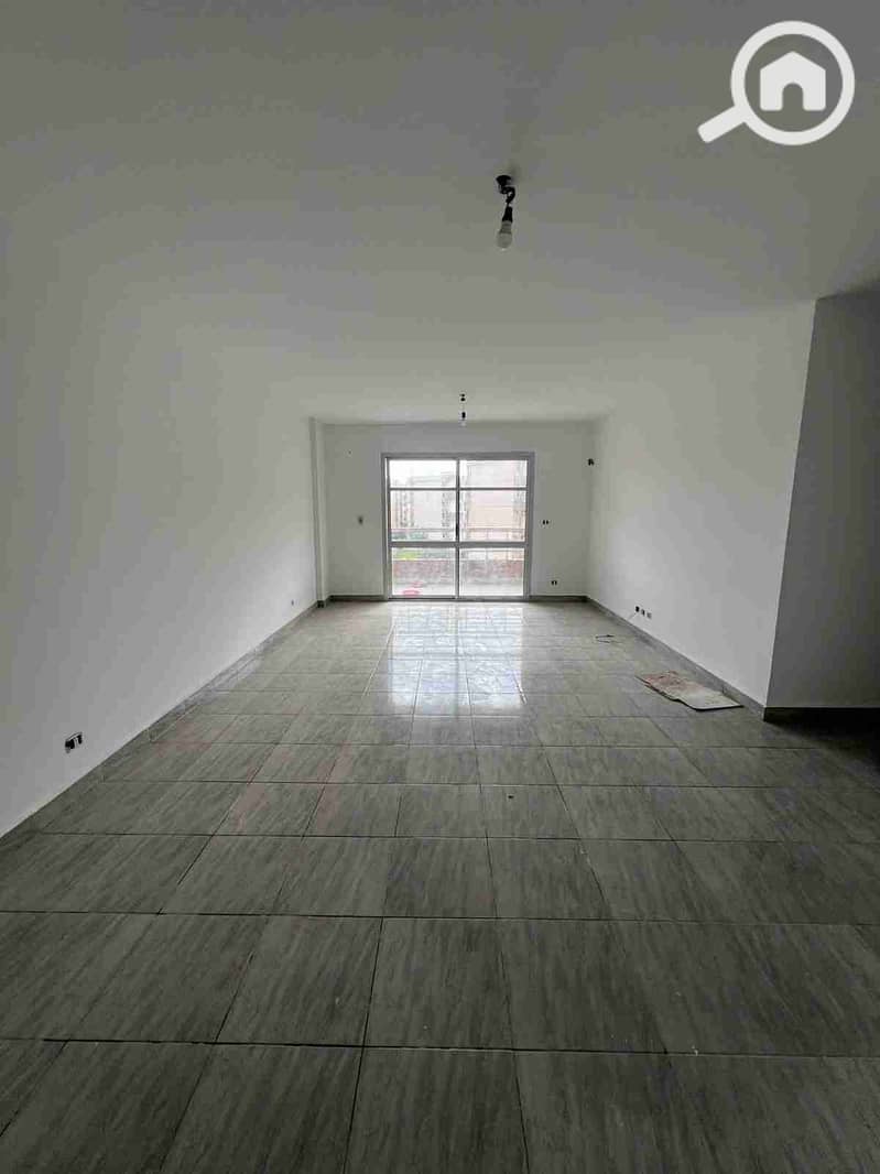 1000181519. jpg 1000181519. jpg