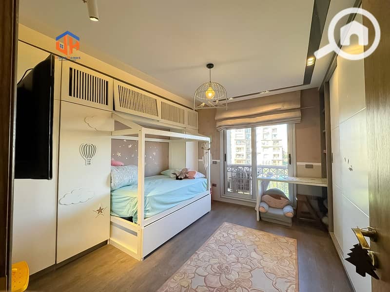 4 WhatsApp Image 2025-12-13 at 23.00. 29 (3). jpeg