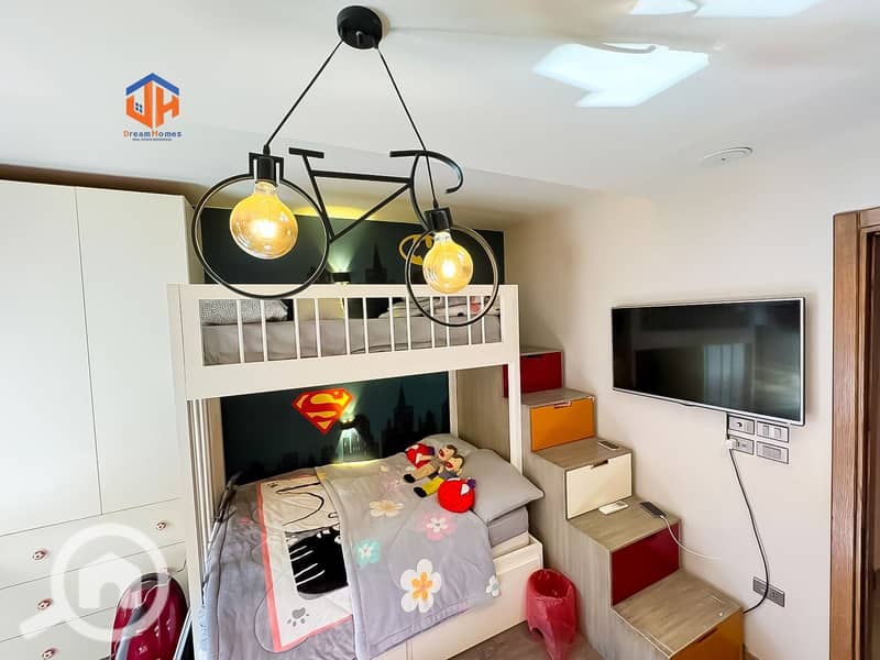 5 WhatsApp Image 2025-12-13 at 23.00. 29 (2). jpeg