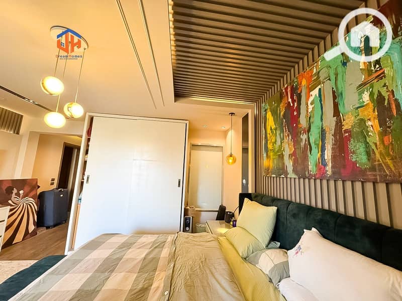 19 WhatsApp Image 2025-12-13 at 23.00. 27 (1). jpeg