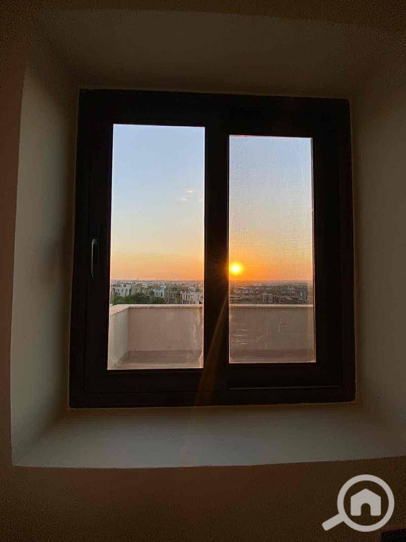 8 att. pk3Kb13UYbT-cFHCaqf1-ue863Kp185wNUQ3-JpGzYU. jpg