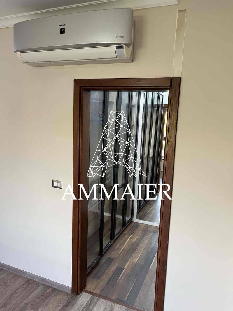 10 5100fdfe-b248-49e9-8f19-bca0c3d52a27. jpg