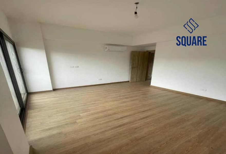 6 8421075-891eao. jpg