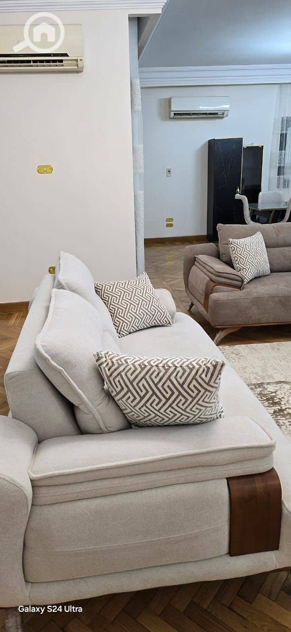 3 2f19704d-b633-4f98-be54-abd07f26e622. jpg