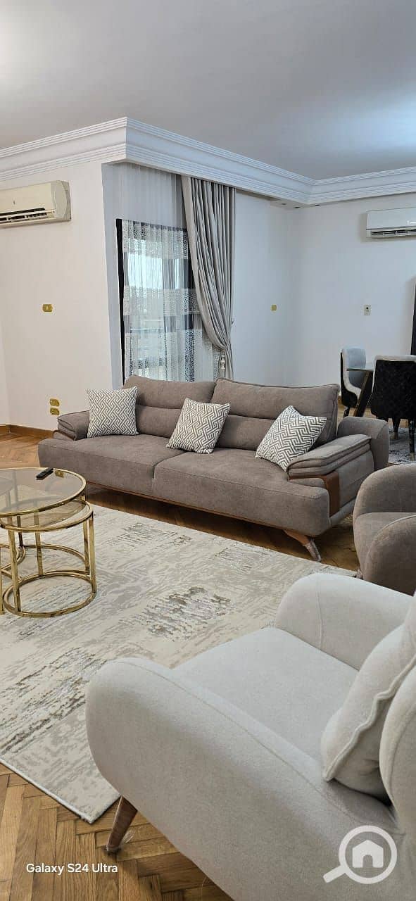 5 974433ac-dea7-4bf8-b157-eef33b0ff171. jpg