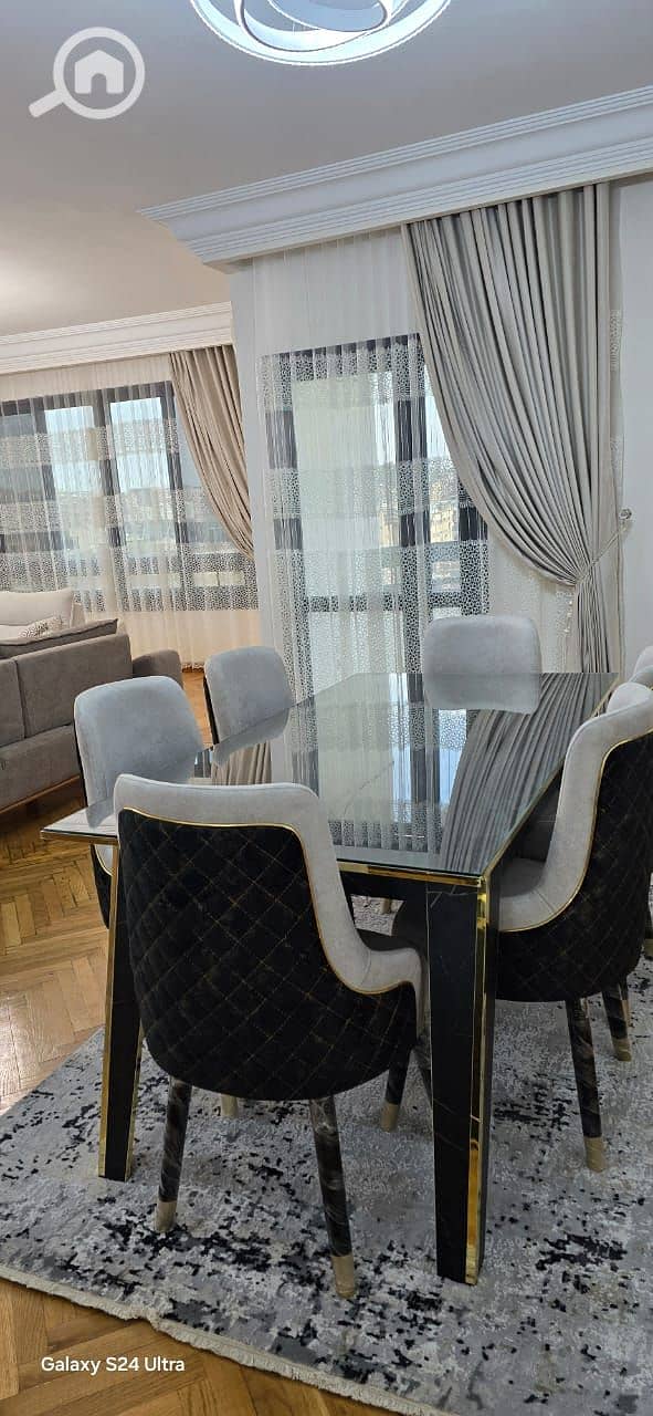 8 d8cf88d1-c749-4f2d-b09e-5ebb8c26b94b. jpg