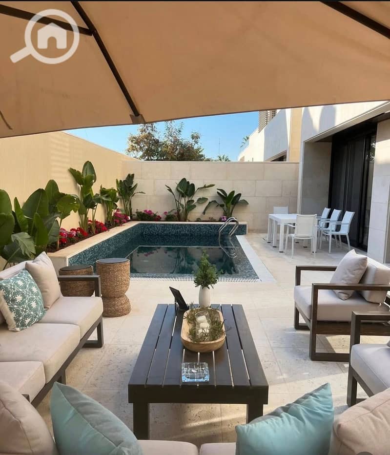 6 499635106_1747845656127949_1404202585211363249_n. jpg