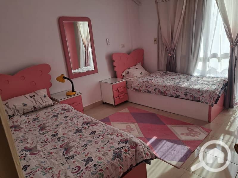 8 b9f870e2-79ca-4e9e-b3e3-d0594d64e872. jpeg