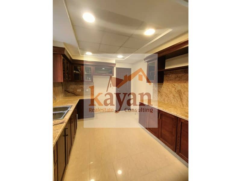 18 b75dcd58-2881-4800-a438-7479159cc2e4. jfif. jpg