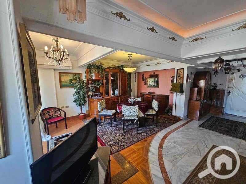 8 4cc816c3-3dcf-43ab-8d45-ae5343522b47. jpg