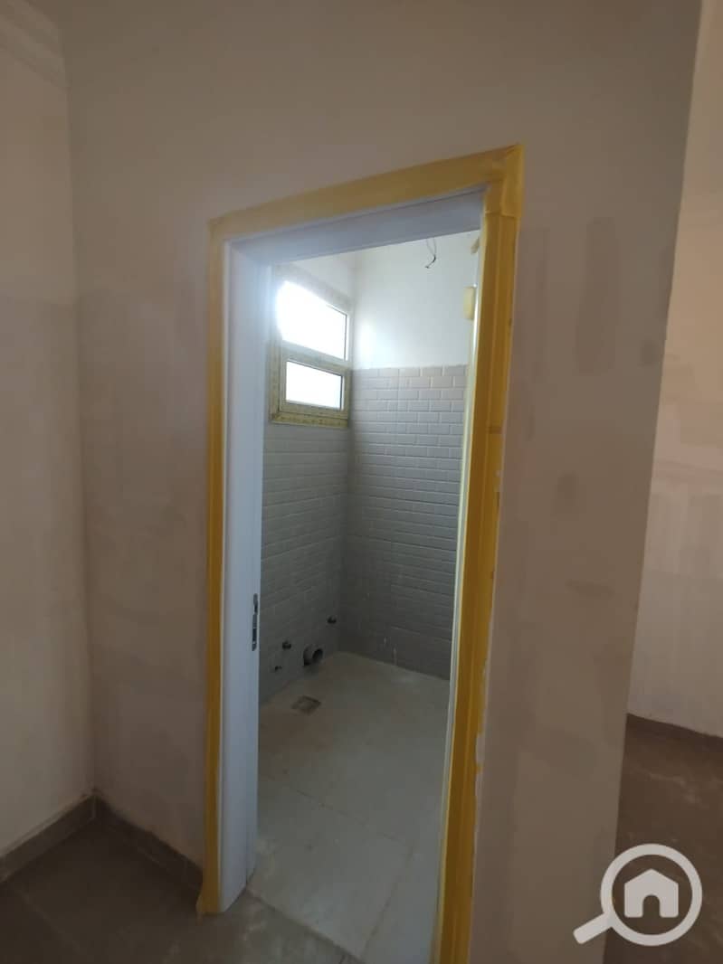 13 12734b7e-c249-4c25-b748-5938e7b0c62a. jpg