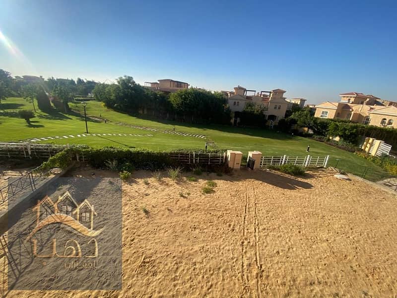 10 eaf918e6-d4e4-477e-9ce4-77f886fdf450. jpg