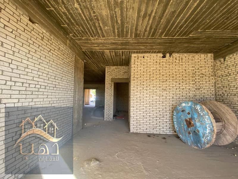 16 ea6f9bc8-0549-4a21-b2a4-d01a2c19658a. jpg