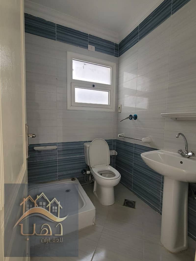 7 07a0c24f-ee3d-4970-a52d-00be615eda93. jpg